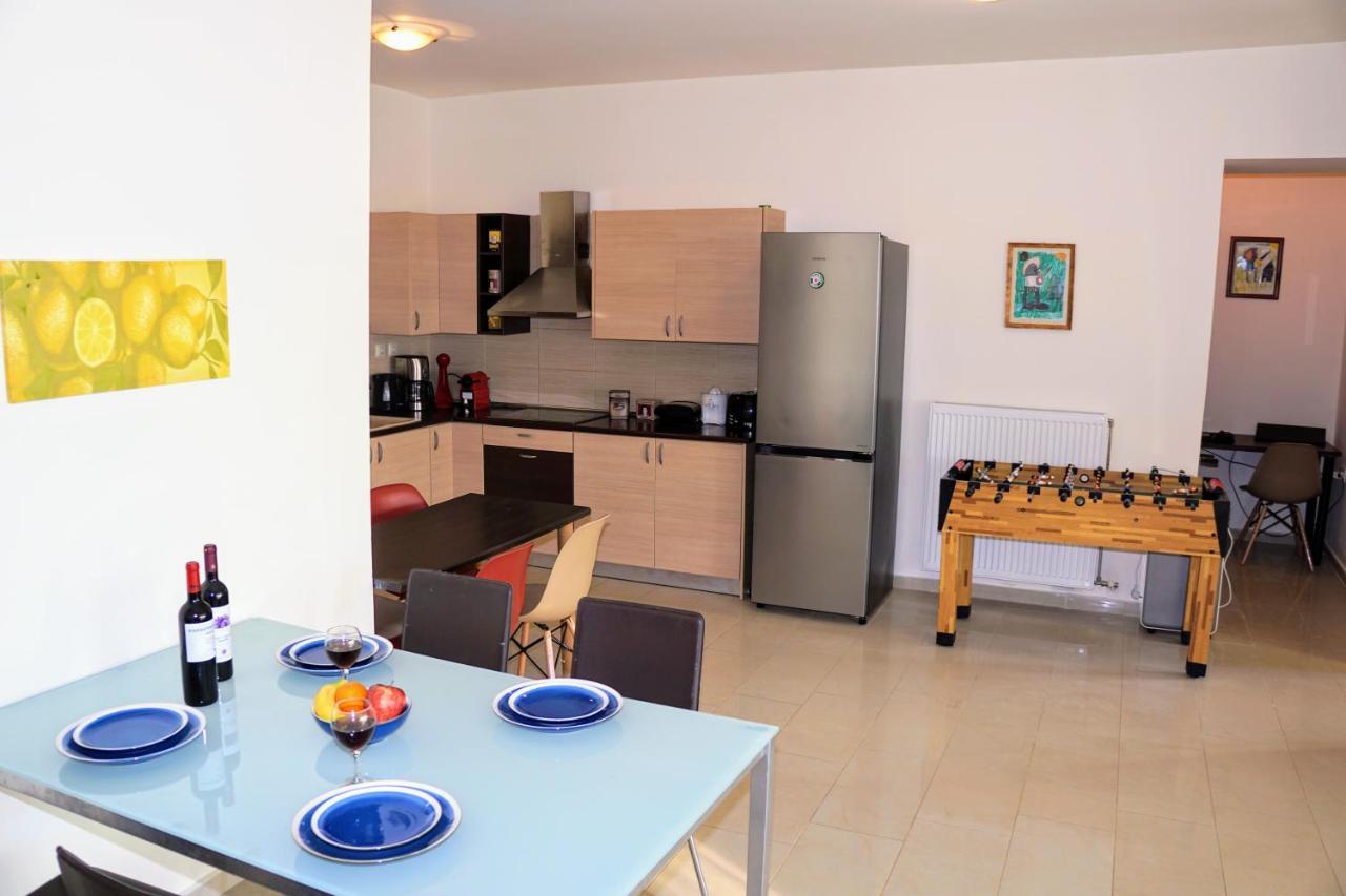 Olive Tree Hillside Apartment スタロス エクステリア 写真