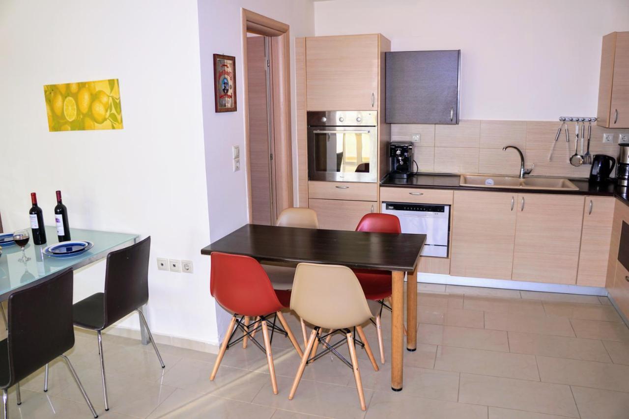 Olive Tree Hillside Apartment スタロス エクステリア 写真